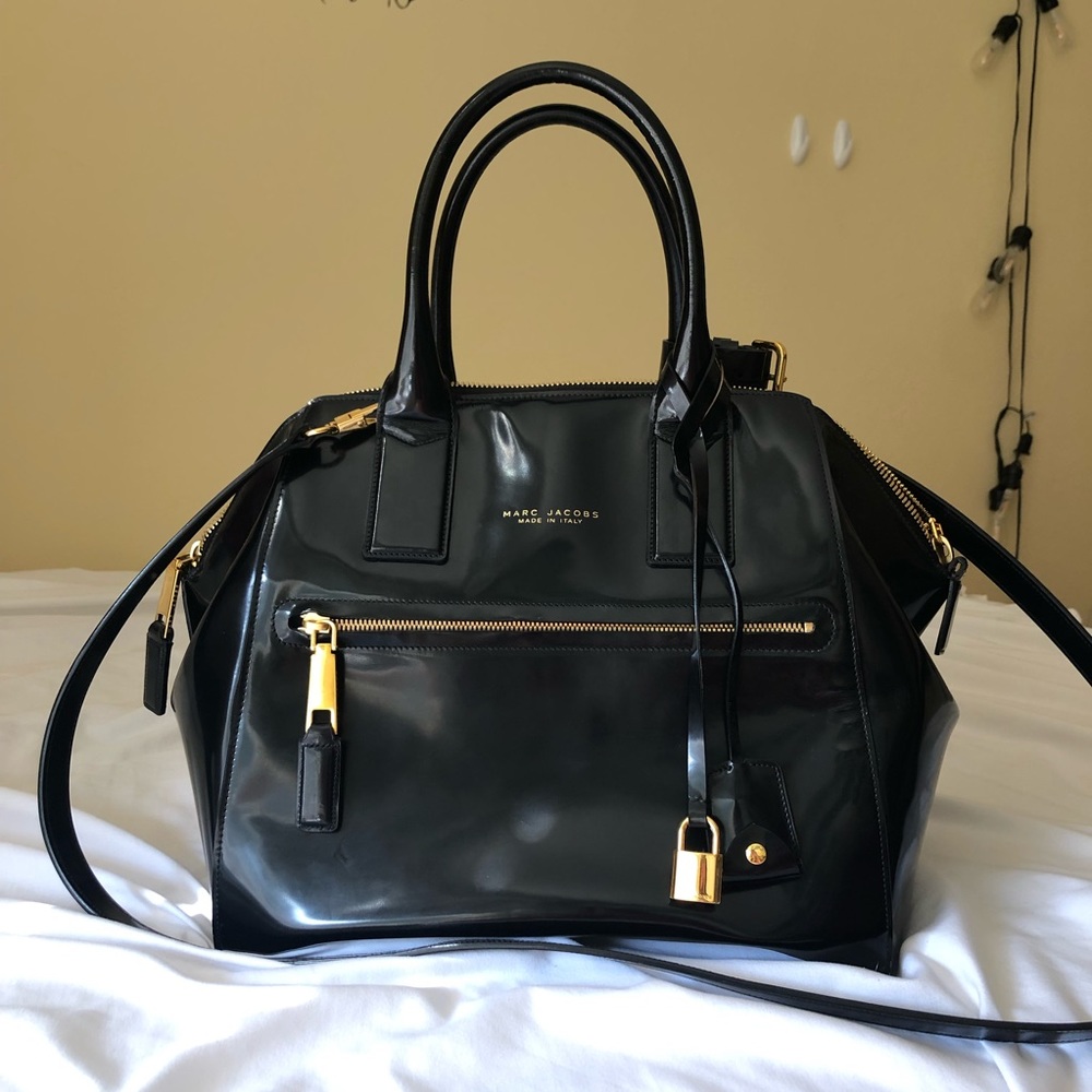 (SOLD) Authentic Marc Jacobs Medium Incognito